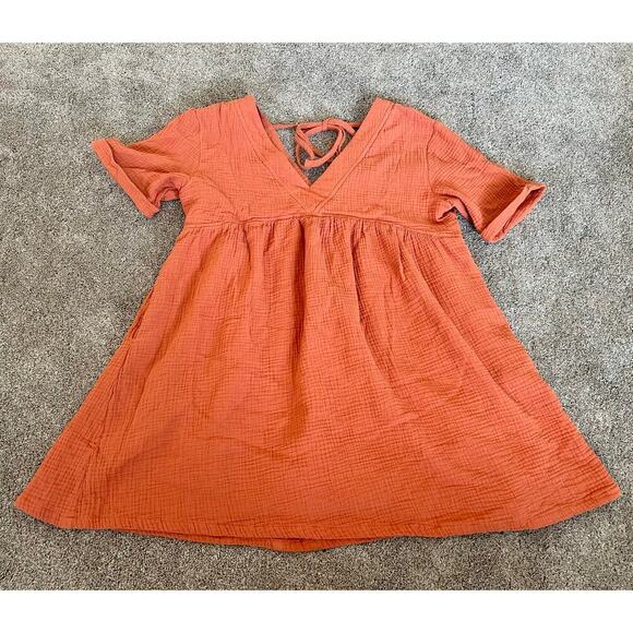 Boutique Short Sleeve Tunic size Small - Picture 1 of 7